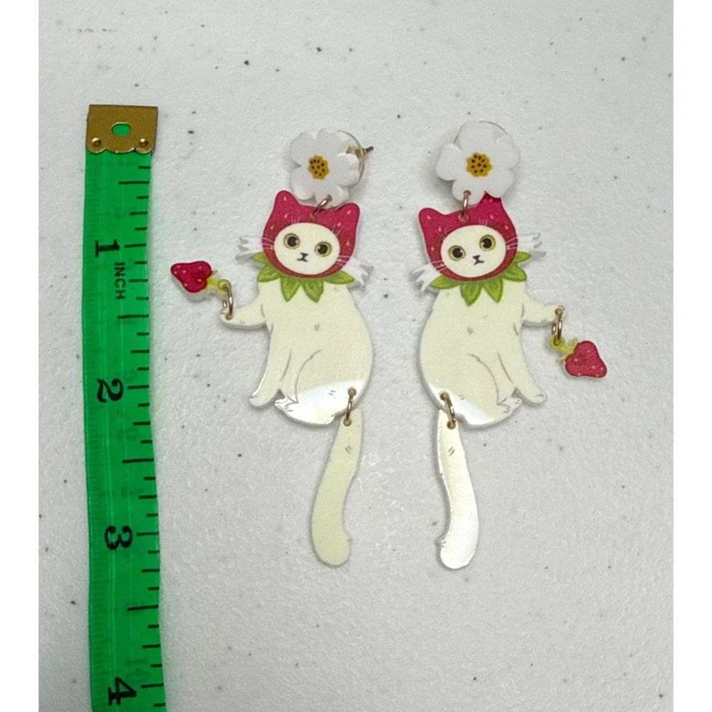Strawberry articulated whimsical kawaii‎ kitty Cat dangle drop Earrings - Kitten